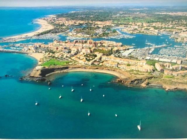 דירות אגדה Studio Avec Belle Vue Sur Le Port מראה חיצוני תמונה